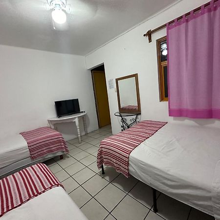 Hostal Zipolite Arteaga Oaxaca Bagian luar foto