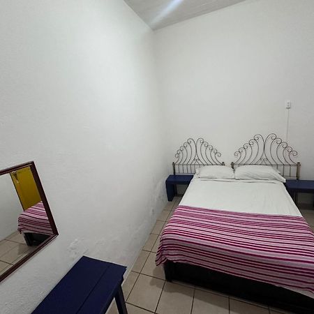 Hostal Zipolite Arteaga Oaxaca Bagian luar foto